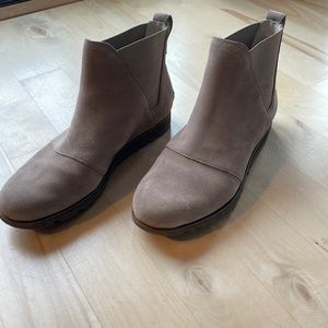 Sorel Harlow Chelsea women’s booties